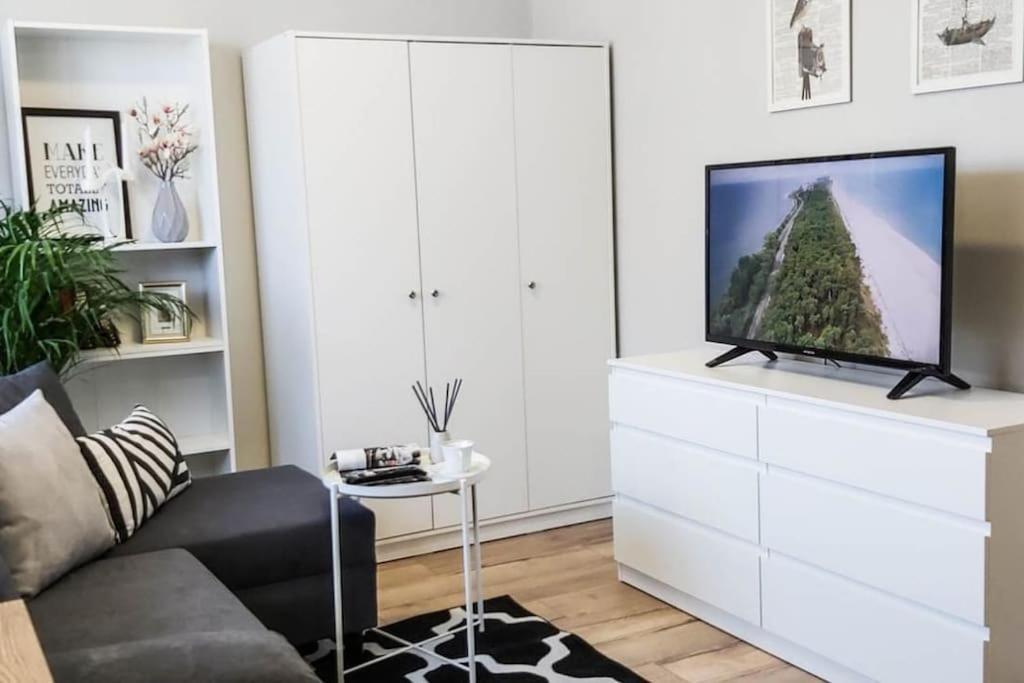 Bezagenta Mozart6 Studio Easy Access To City Wifi Varşova Dış mekan fotoğraf